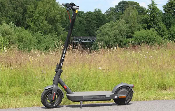 Hur snabbt får en elscooter gå